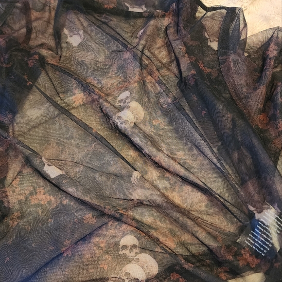 Disturbia Underworld Mesh Top - Size 10 - Picture 4 of 7